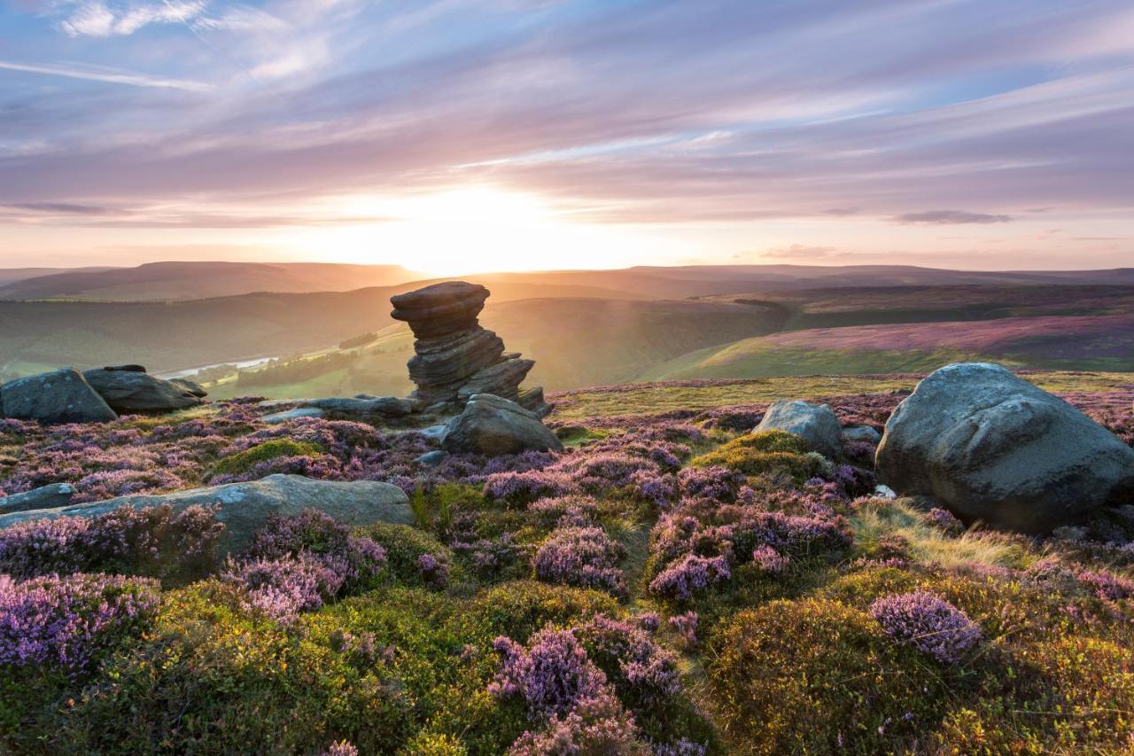 Lodge Peak District Shepherds Hut Hope