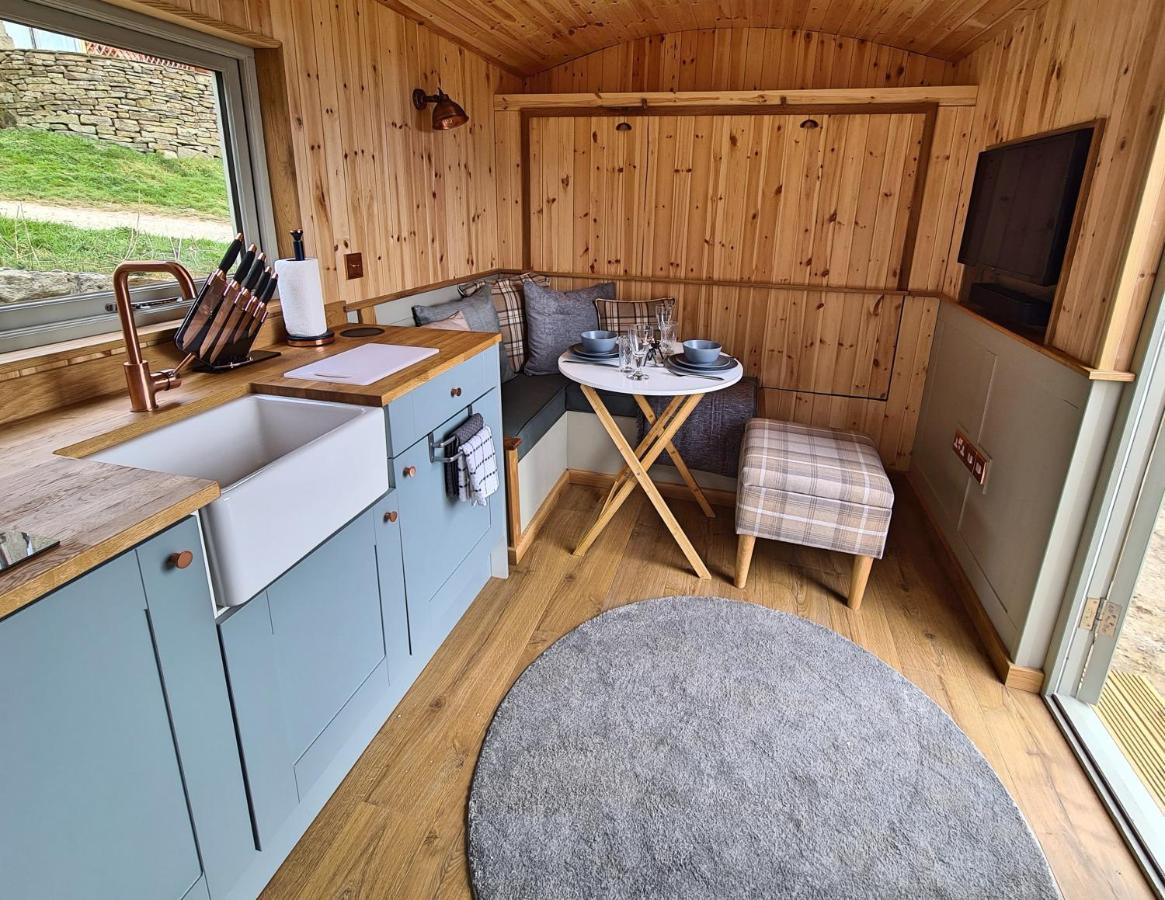 Lodge Peak District Shepherds Hut